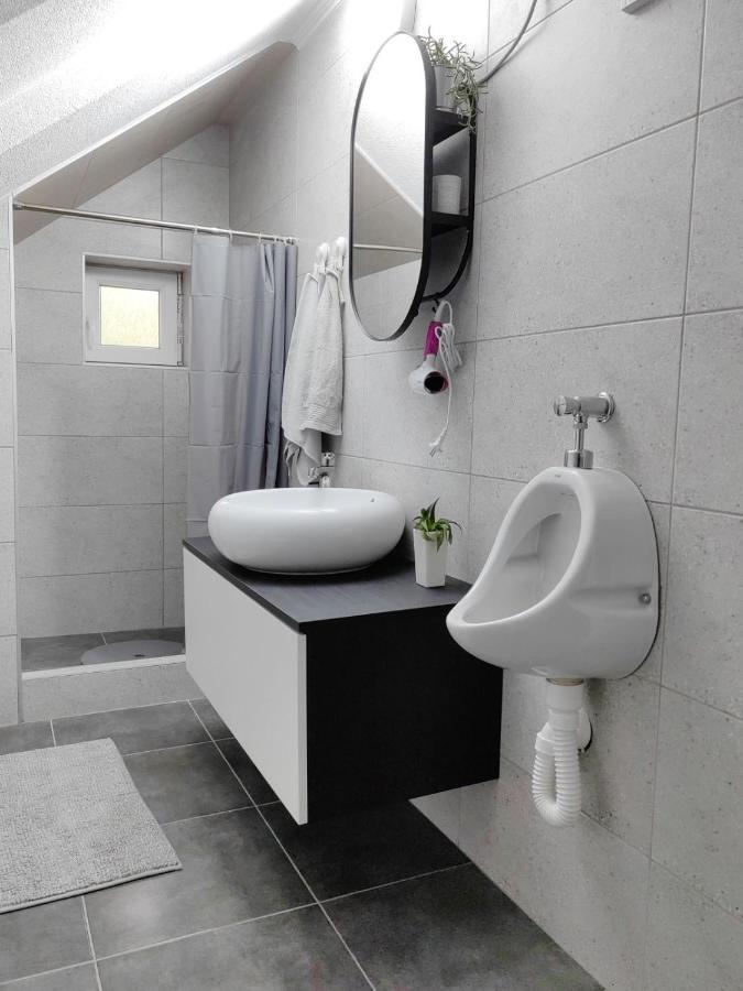 Appartement Ive Andrica 3 à Višegrad Extérieur photo