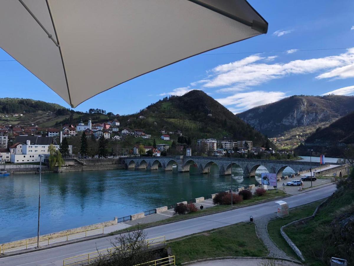 Appartement Ive Andrica 3 à Višegrad Extérieur photo