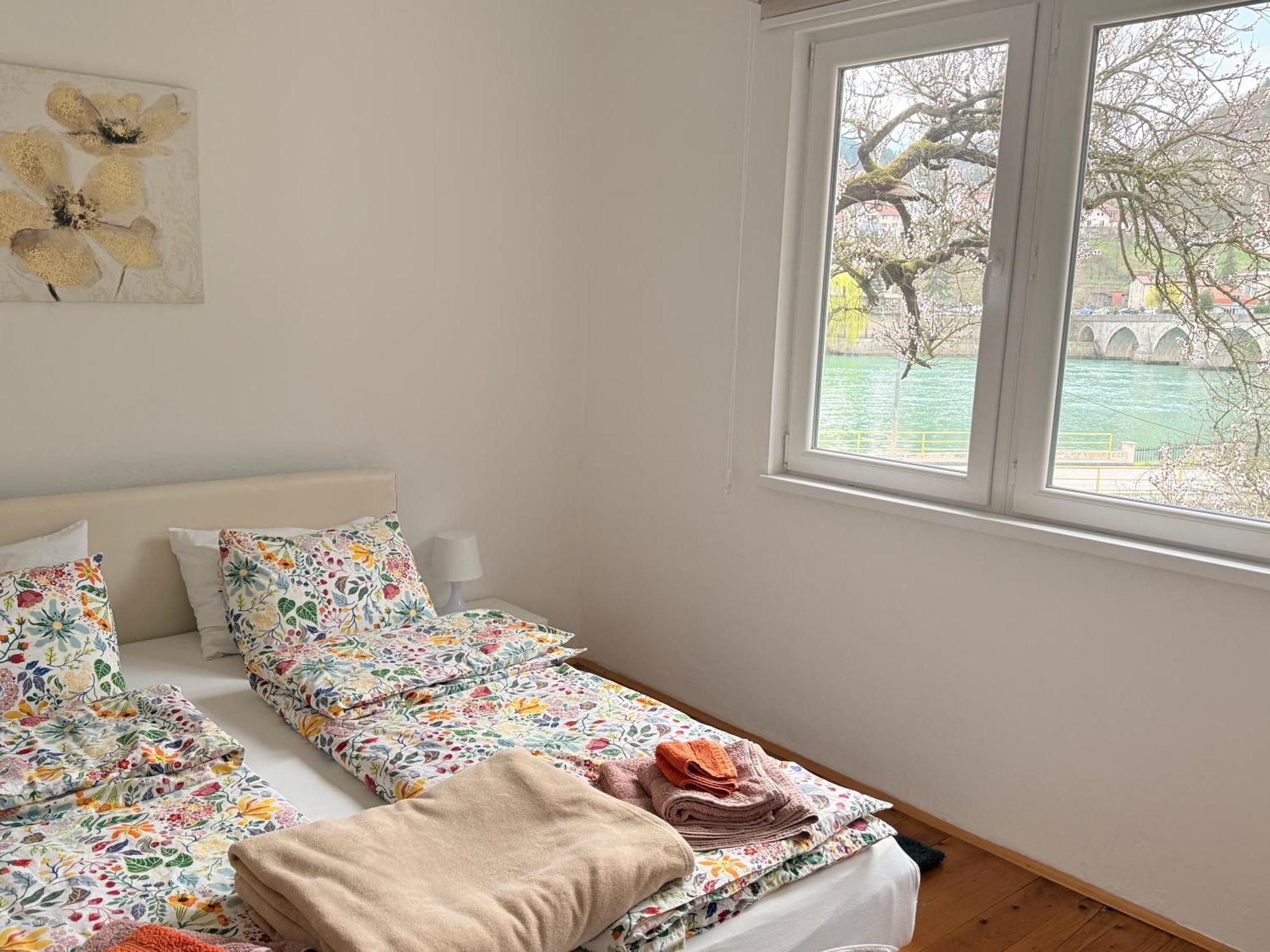 Appartement Ive Andrica 3 à Višegrad Extérieur photo
