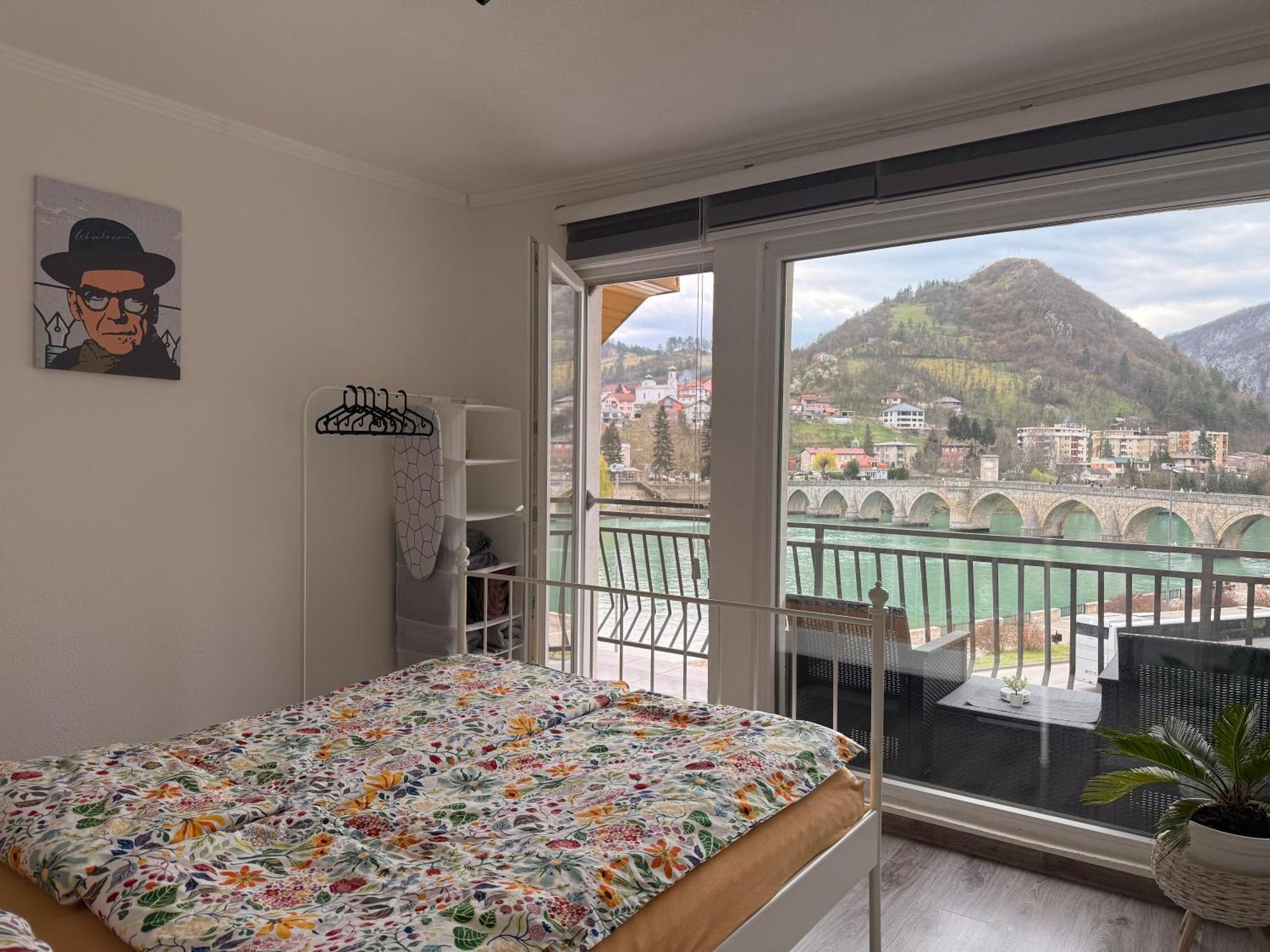 Appartement Ive Andrica 3 à Višegrad Extérieur photo